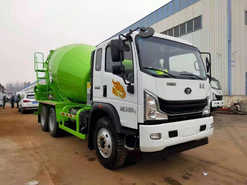 重汽豪曼 后八輪8方攪拌車