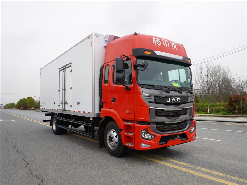 江淮格爾發(fā)A5x(高頂雙臥)冷藏車(chē)