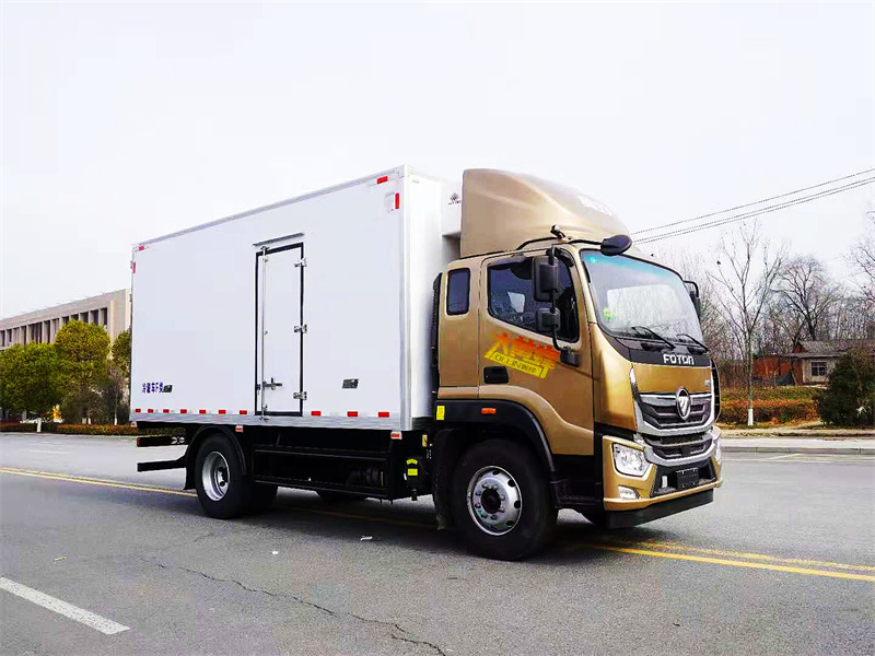 福田奧鈴大黃蜂5.3米冷藏車