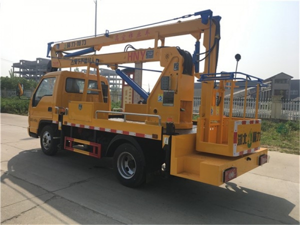 福田13.5米高空作業(yè)車