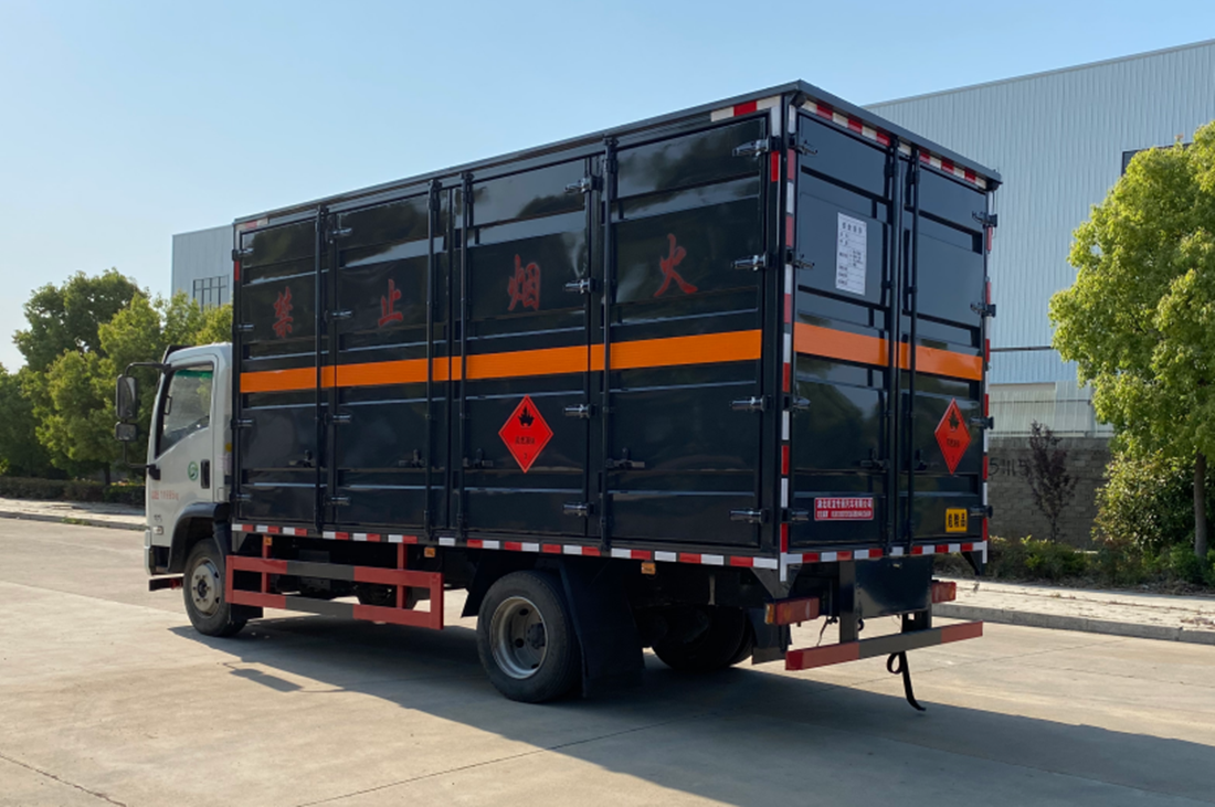 大運 液體廂式運輸車